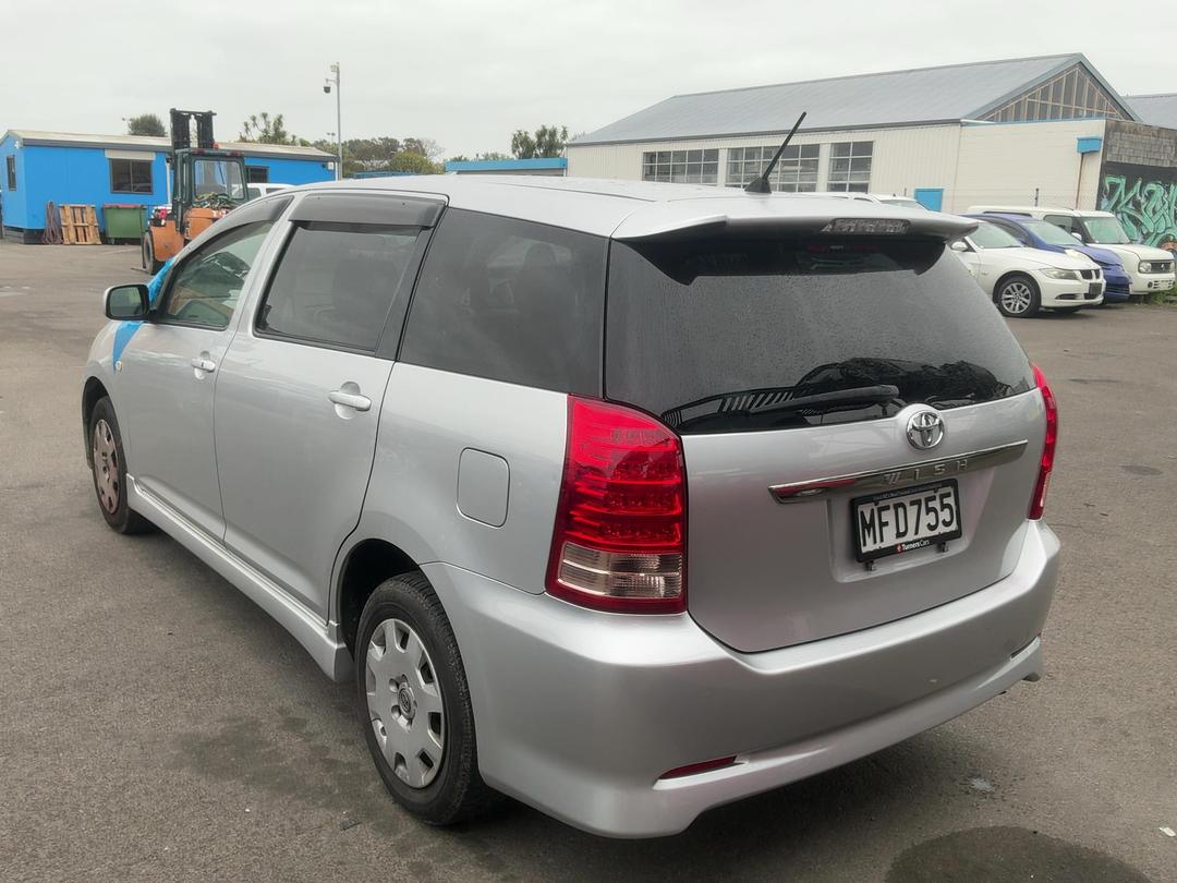 Photo '5' of Toyota Wish