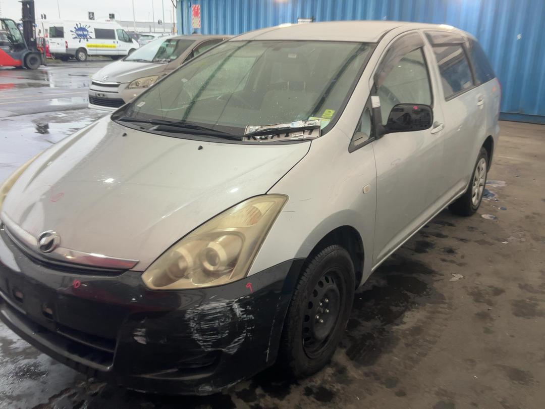 Photo '3' of Toyota Wish Photo '3' of Toyota Wish