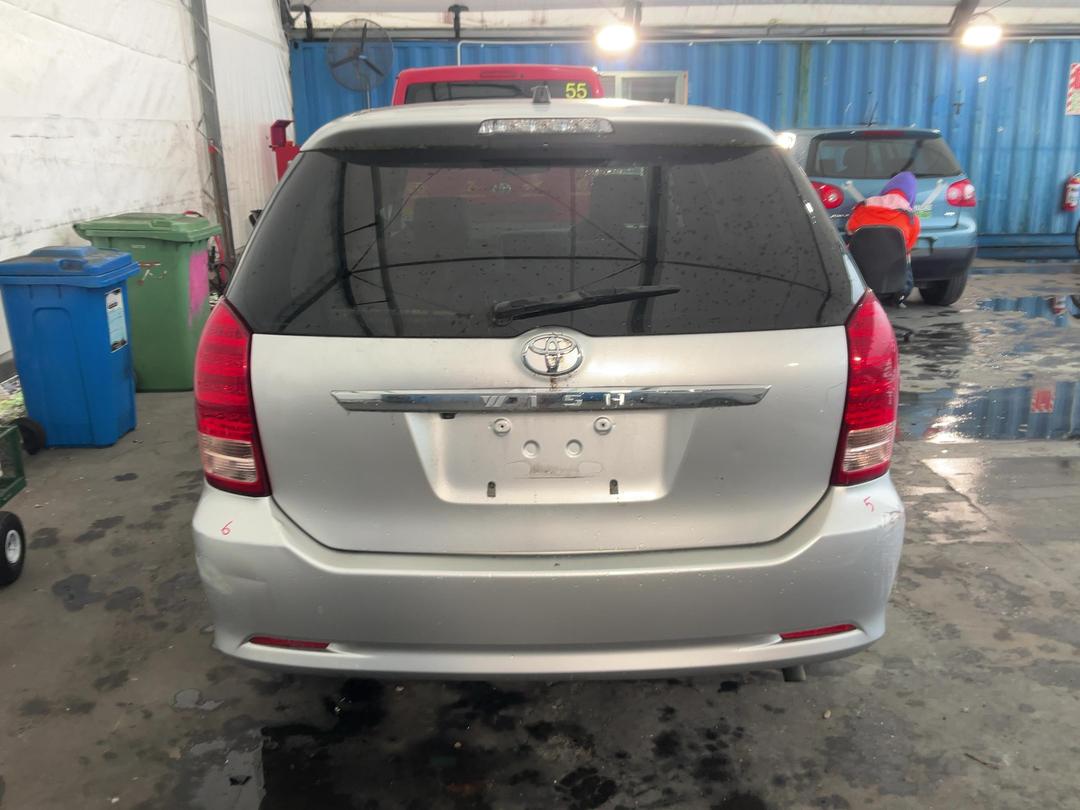 Photo '5' of Toyota Wish Photo '5' of Toyota Wish