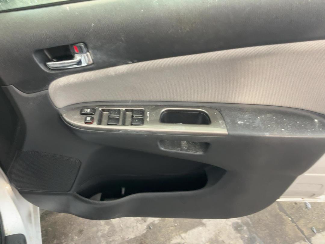 Photo '8' of Toyota Wish Photo '8' of Toyota Wish