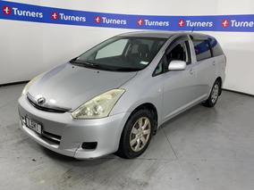Photo '4' of Toyota Wish
