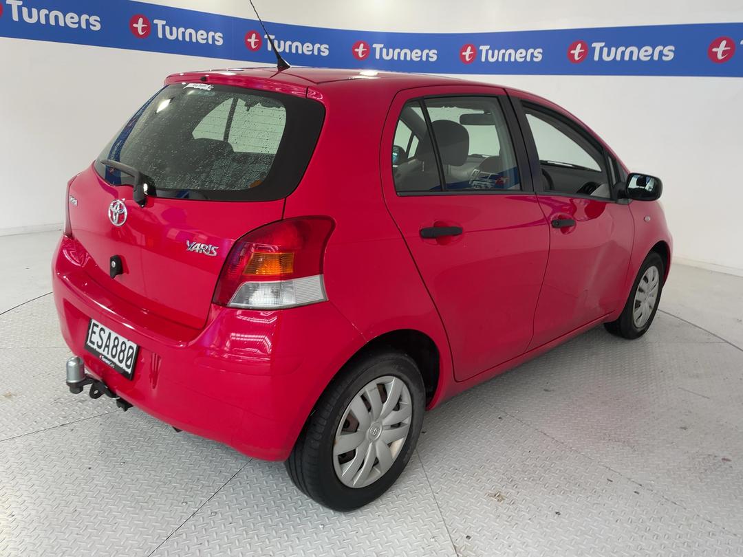 Photo '7' of Toyota Yaris