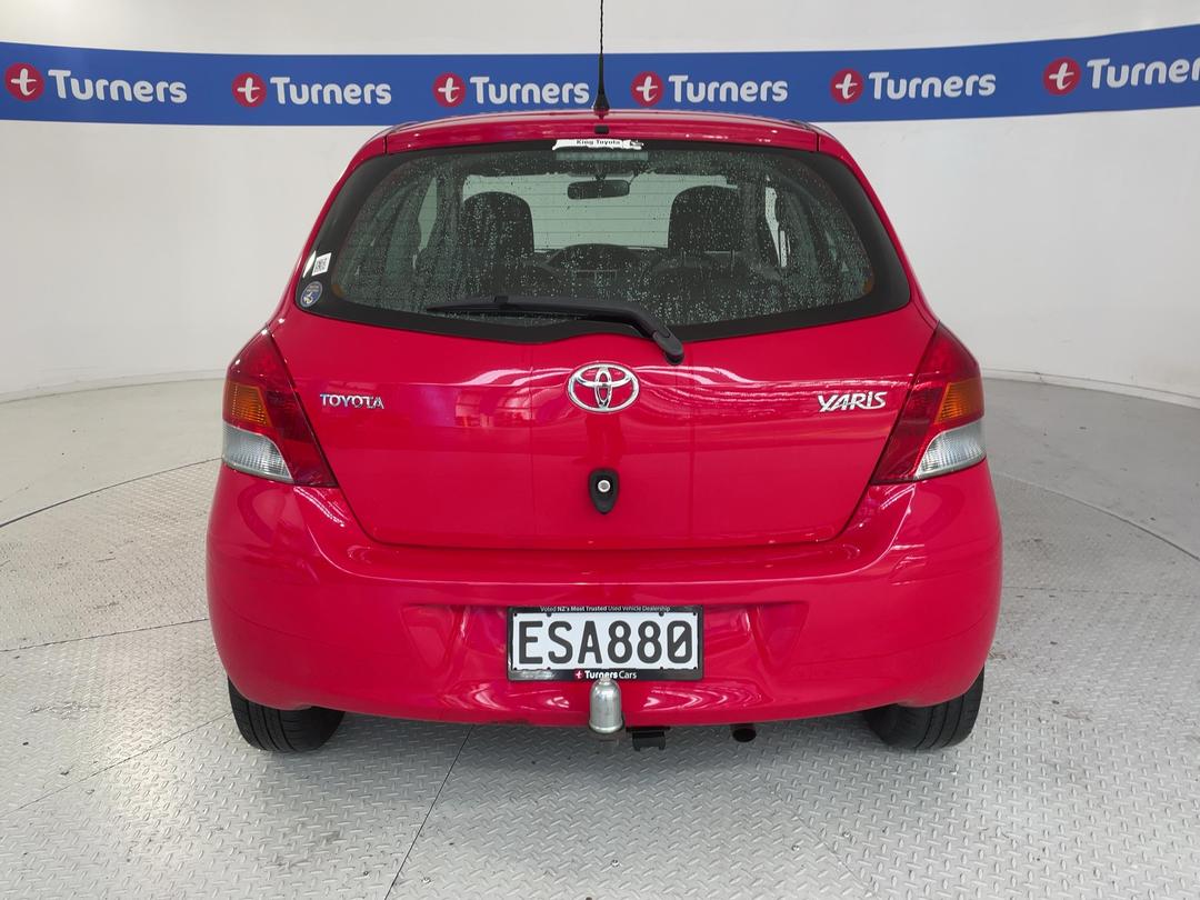 Photo '6' of Toyota Yaris