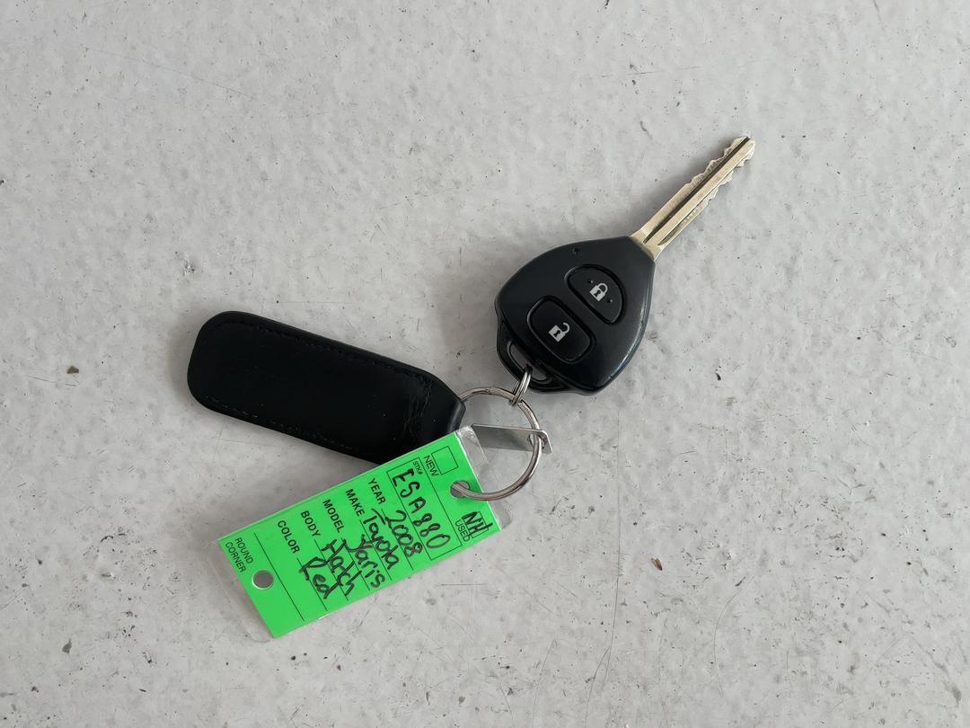 Photo '22' of Toyota Yaris