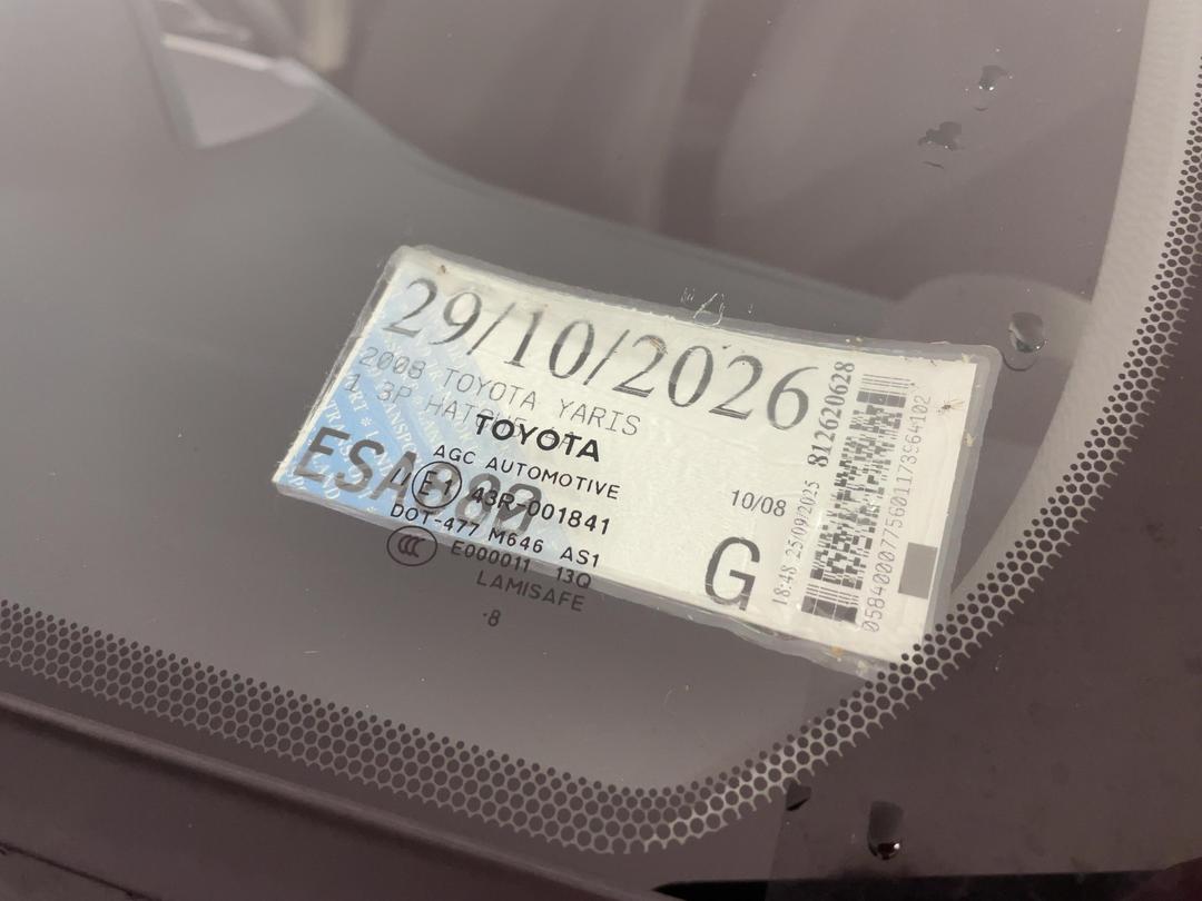 Photo '31' of Toyota Yaris