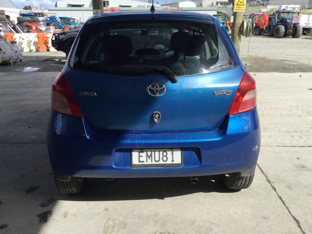 Photo '6' of Toyota Yaris Photo '6' of Toyota Yaris
