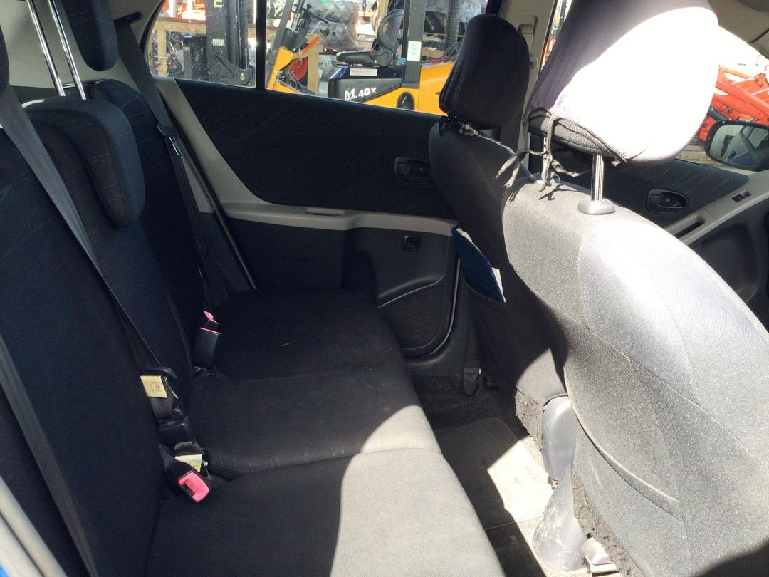 Photo '15' of Toyota Yaris Photo '15' of Toyota Yaris