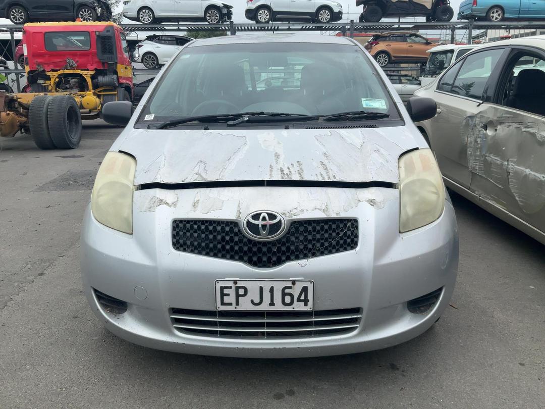 Photo '3' of Toyota Yaris Photo '3' of Toyota Yaris