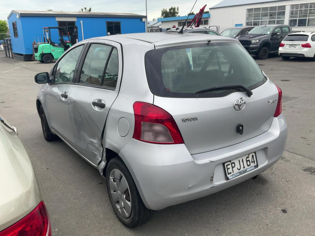 Photo '5' of Toyota Yaris Photo '5' of Toyota Yaris
