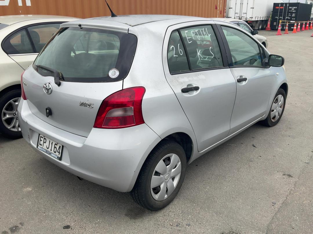 Photo '7' of Toyota Yaris Photo '7' of Toyota Yaris