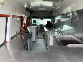 Photo '8' of Volkswagen Crafter 50 LWB 120 6M Food Truck