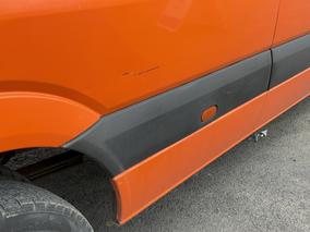 Photo '32' of Volkswagen Crafter 50 LWB 120 6M Food Truck