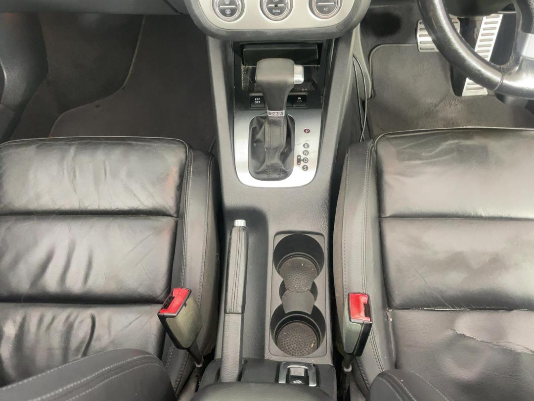 Photo '18' of Volkswagen EOS