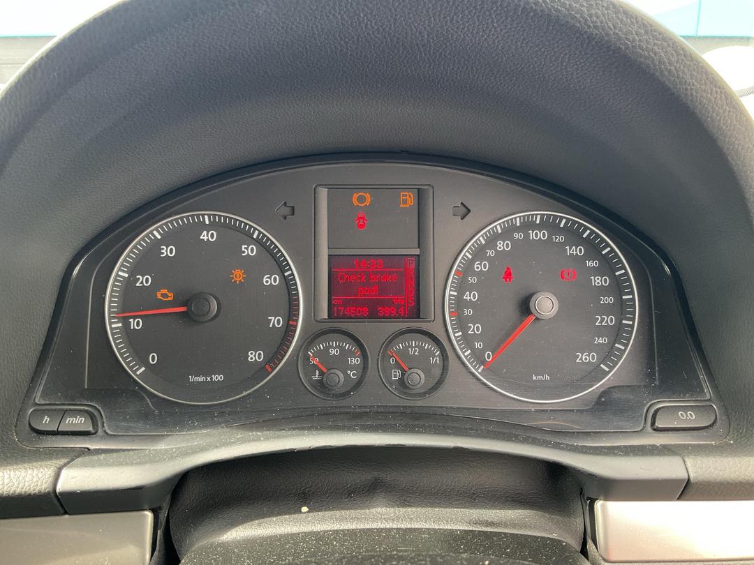 Photo '11' of Volkswagen Golf 2.0 TSI