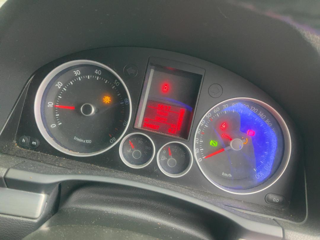 Photo '18' of Volkswagen Golf