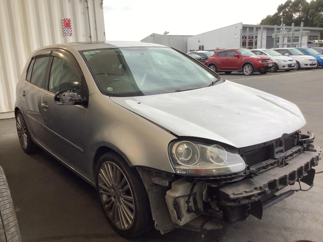 Photo '5' of Volkswagen Golf