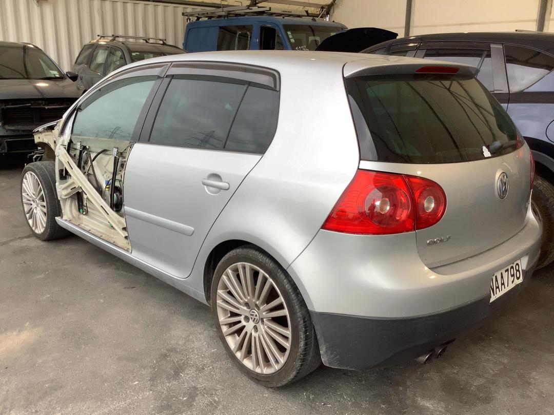 Photo '8' of Volkswagen Golf