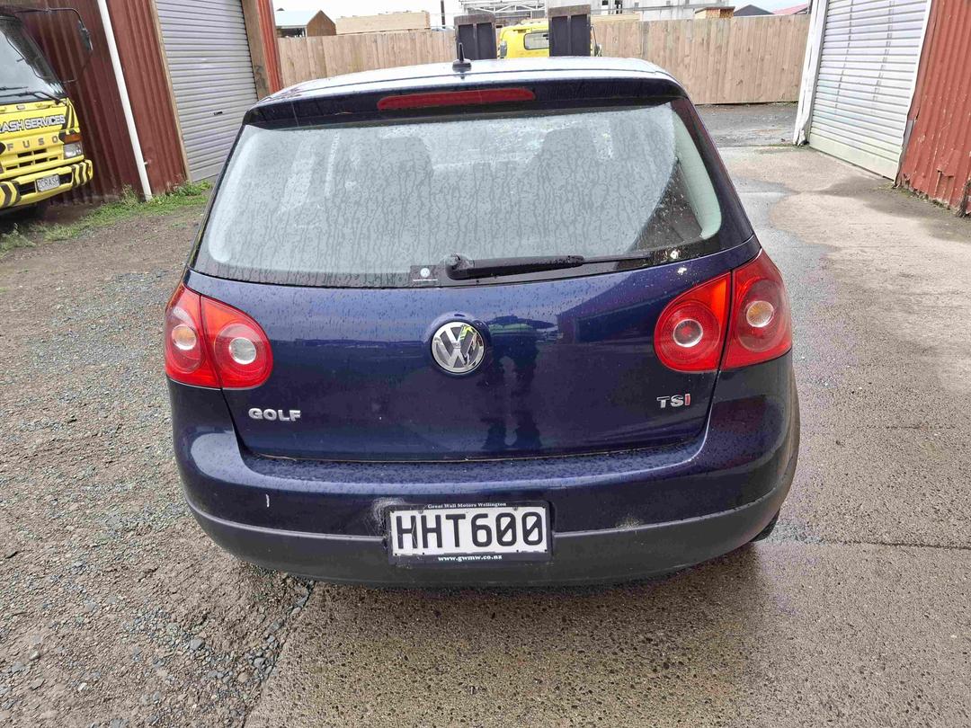 Photo '5' of Volkswagen Golf TSI