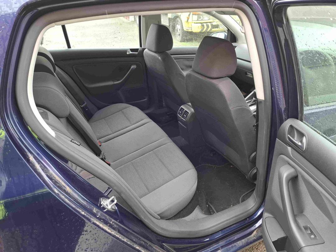 Photo '12' of Volkswagen Golf TSI