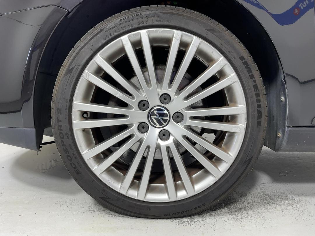 Photo '10' of Volkswagen Golf