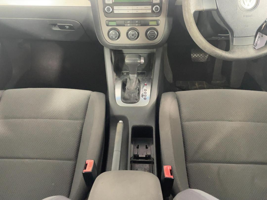 Photo '16' of Volkswagen Golf 2.0 Photo '16' of Volkswagen Golf 2.0