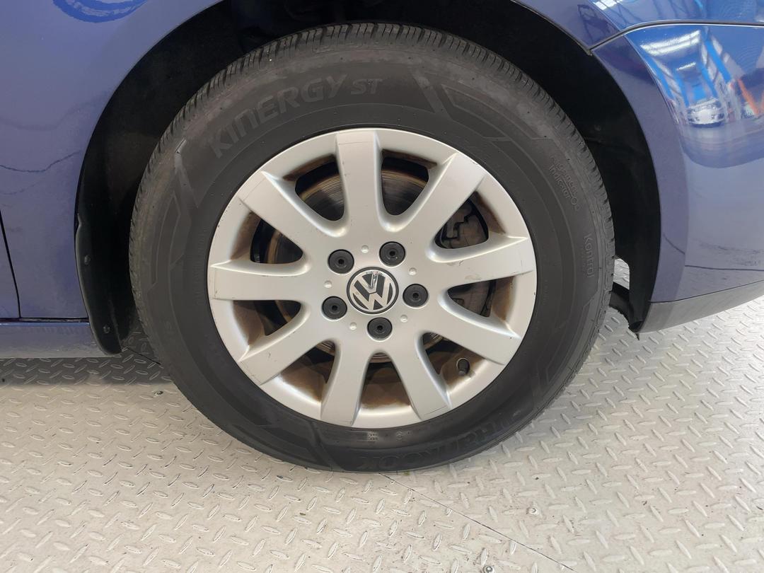 Photo '9' of Volkswagen Golf
