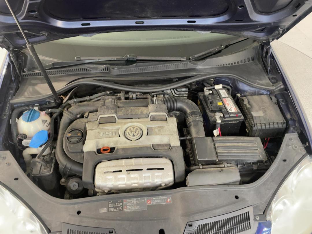 Photo '13' of Volkswagen Golf
