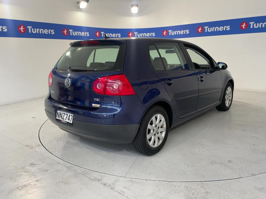 Photo '7' of Volkswagen Golf
