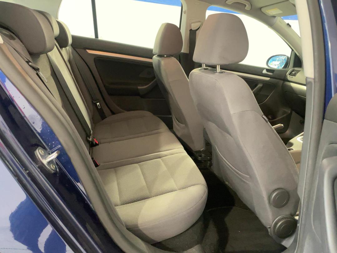 Photo '20' of Volkswagen Golf