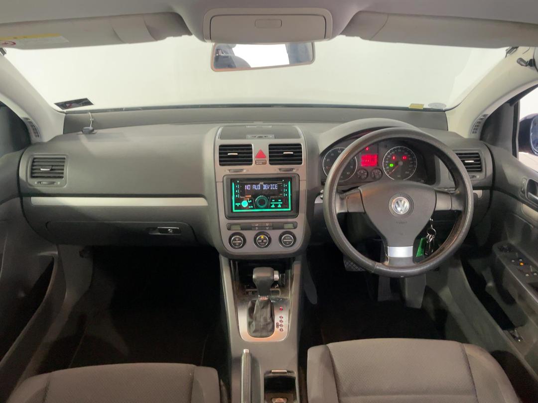 Photo '17' of Volkswagen Golf