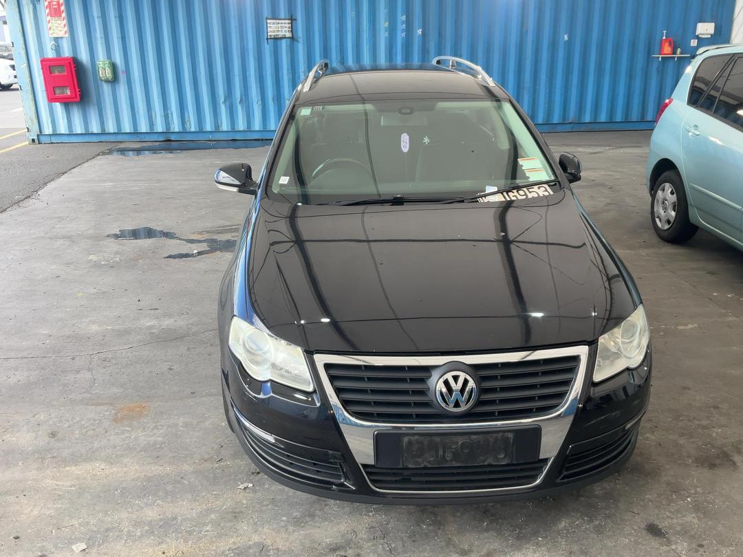 Photo '3' of Volkswagen Passat TDI 125KW VAR Photo '3' of Volkswagen Passat TDI 125KW VAR