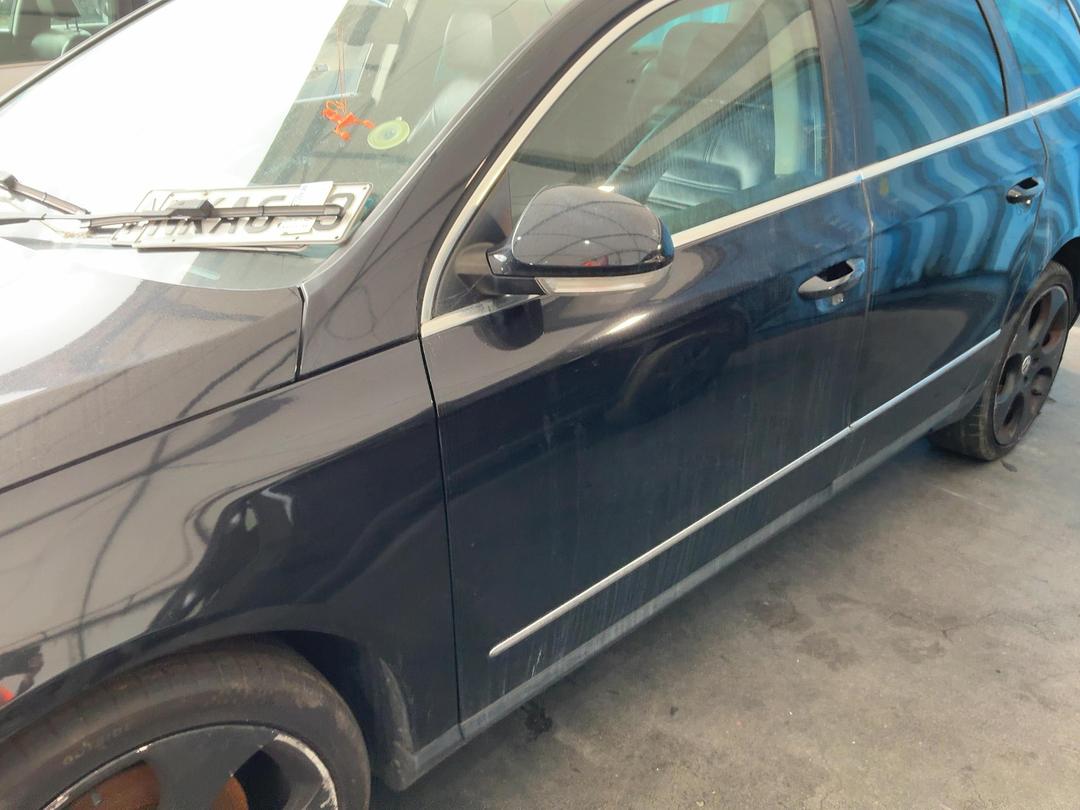 Photo '8' of Volkswagen Passat Variant2.0T Photo '8' of Volkswagen Passat Variant2.0T
