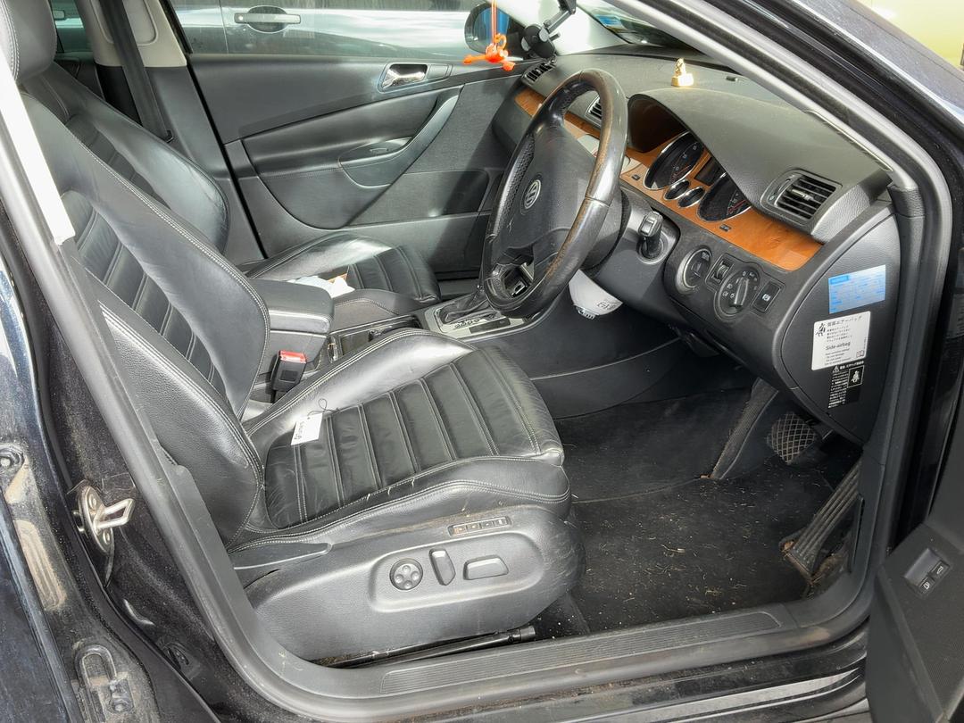 Photo '20' of Volkswagen Passat Variant2.0T Photo '20' of Volkswagen Passat Variant2.0T