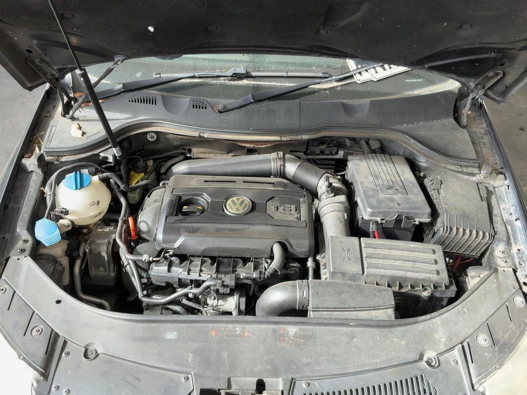 Photo '26' of Volkswagen Passat Variant2.0T Photo '26' of Volkswagen Passat Variant2.0T