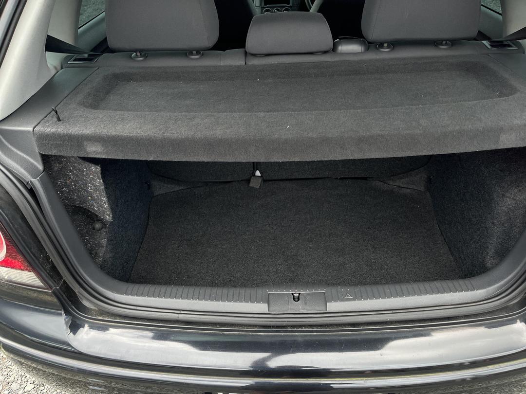 Photo '8' of Volkswagen Polo