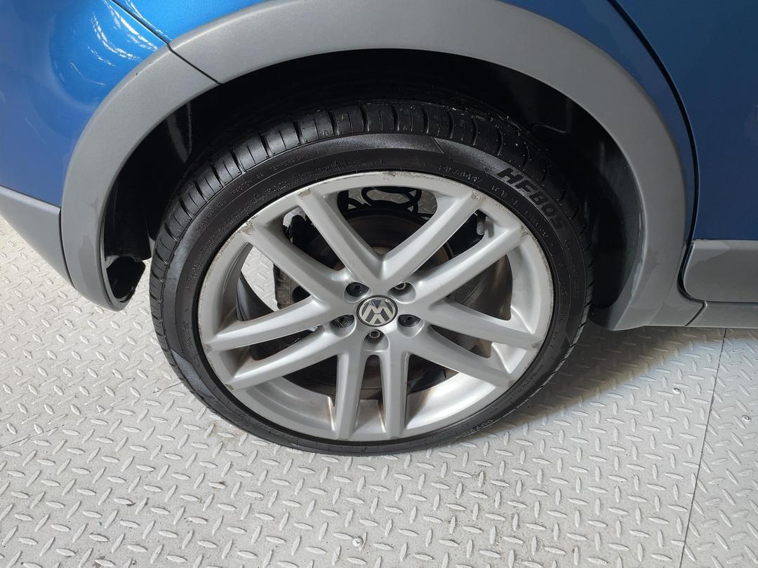 Photo '12' of Volkswagen Polo