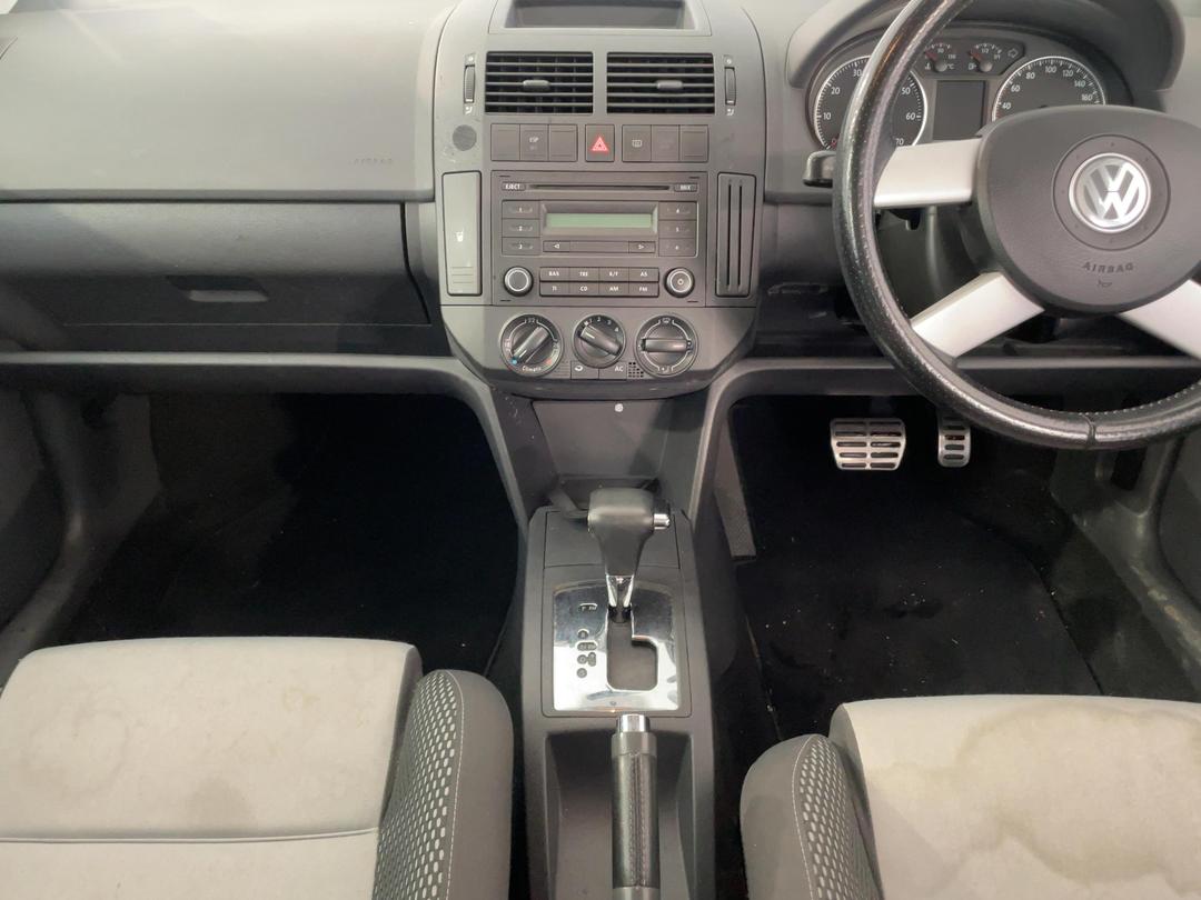 Photo '18' of Volkswagen Polo