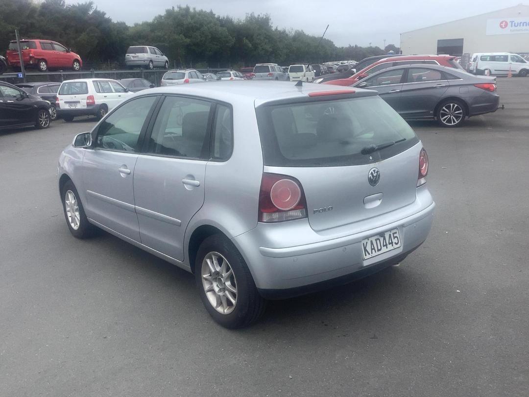Photo '3' of Volkswagen Polo Photo '3' of Volkswagen Polo