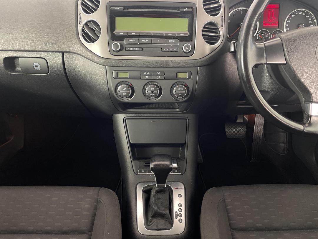 Photo '18' of Volkswagen Tiguan