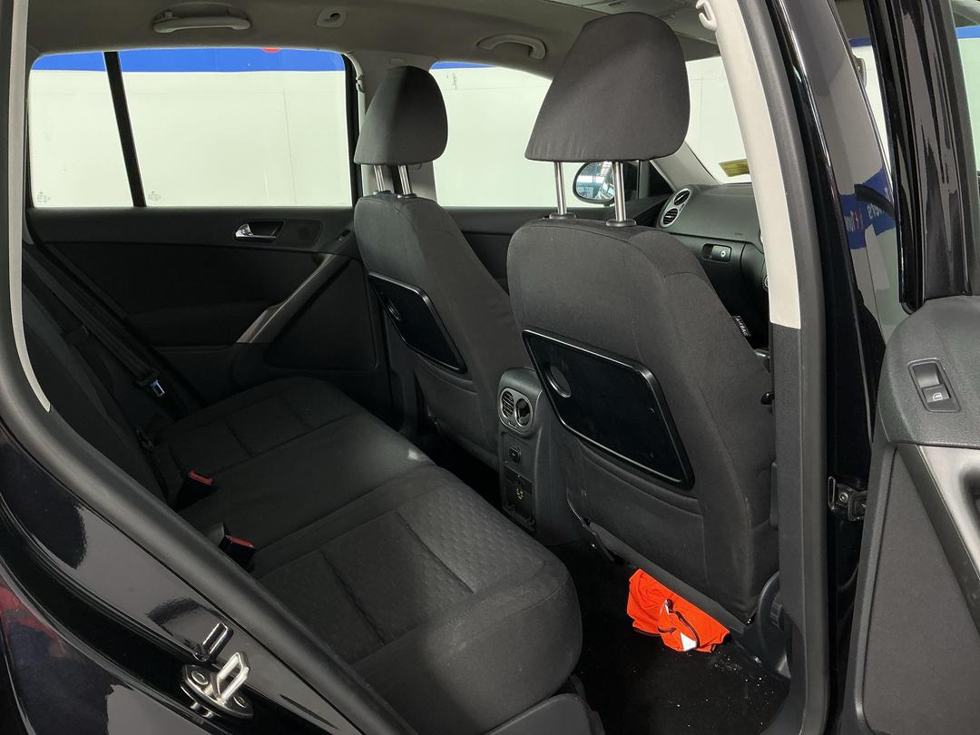 Photo '18' of Volkswagen Tiguan