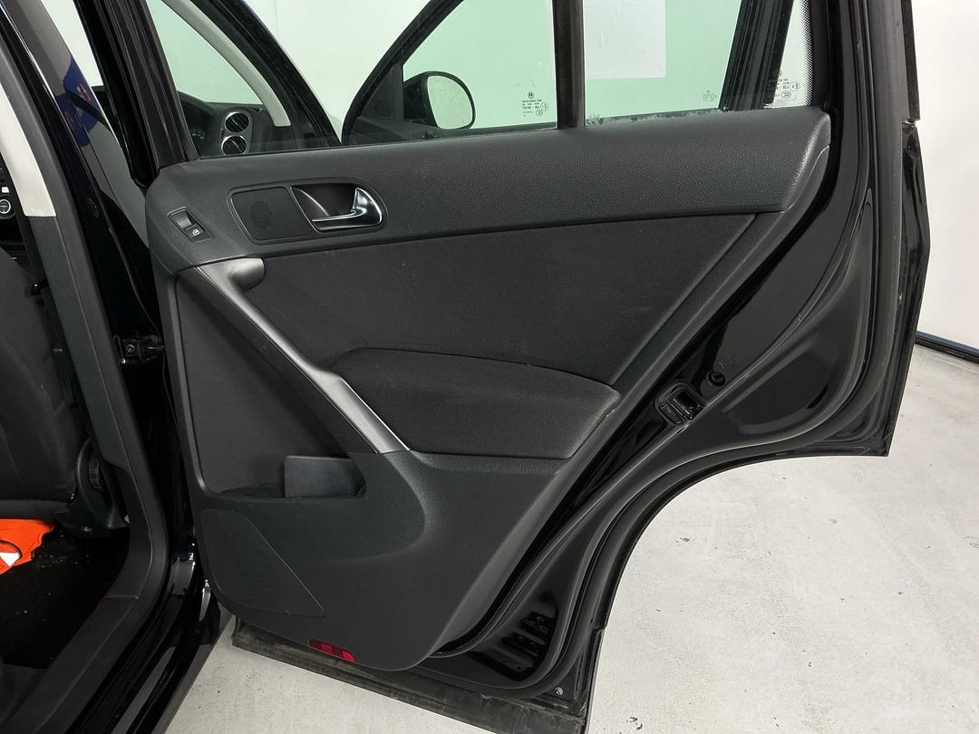 Photo '17' of Volkswagen Tiguan