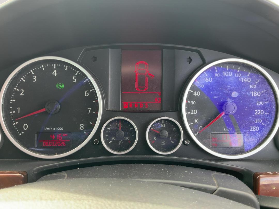 Photo '8' of Volkswagen Touareg 3.6V6 Photo '8' of Volkswagen Touareg 3.6V6