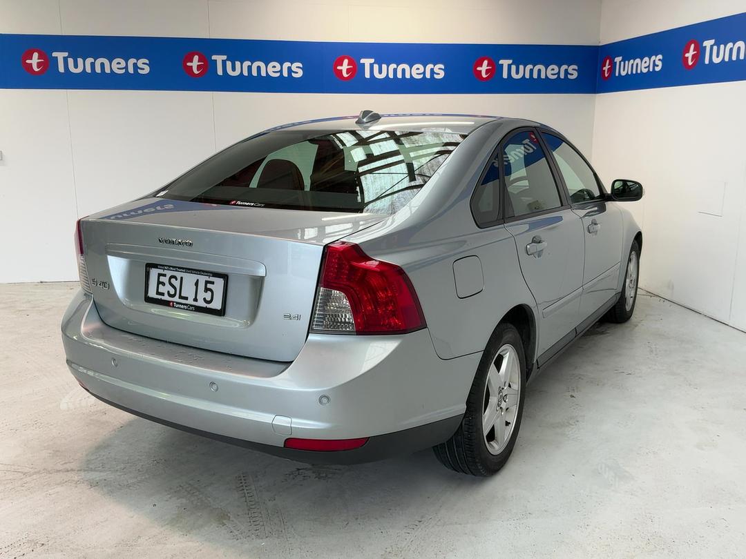 Photo '7' of Volvo S40