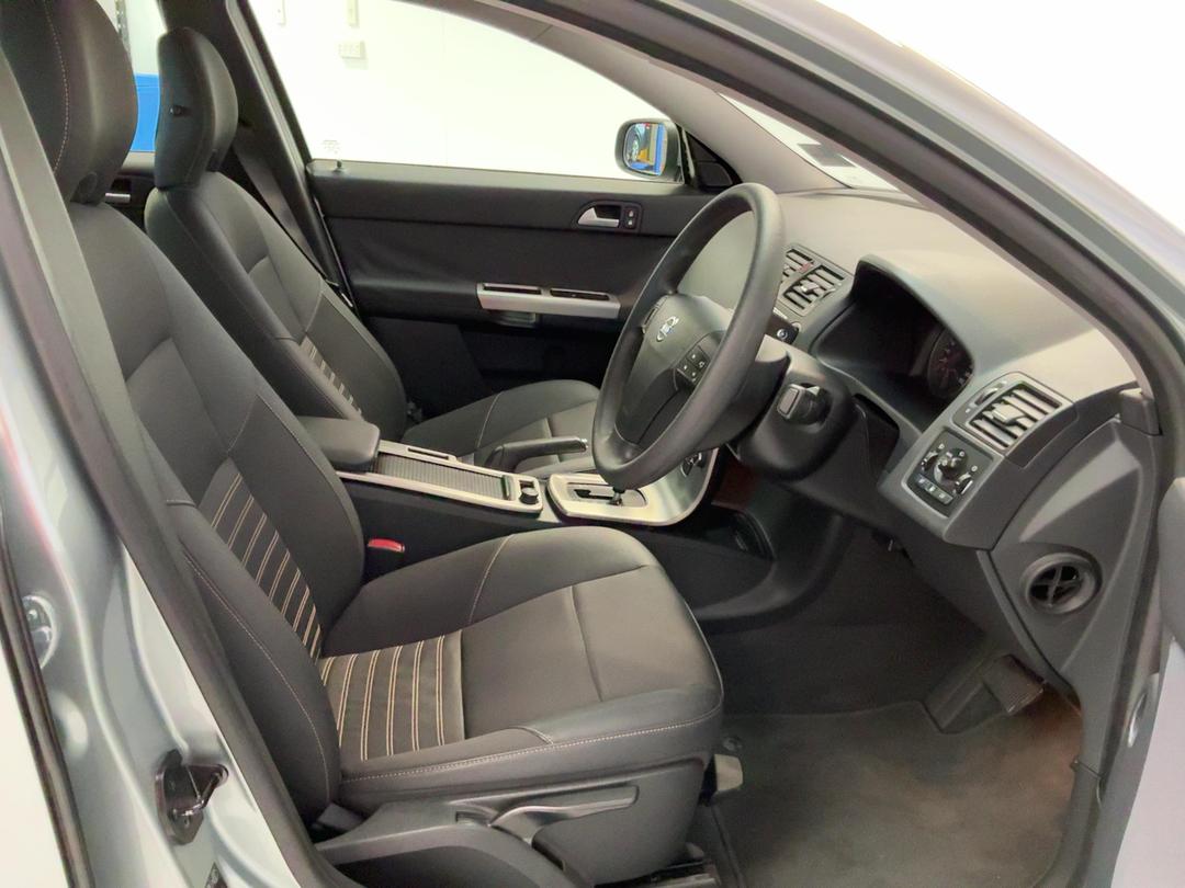Photo '16' of Volvo S40