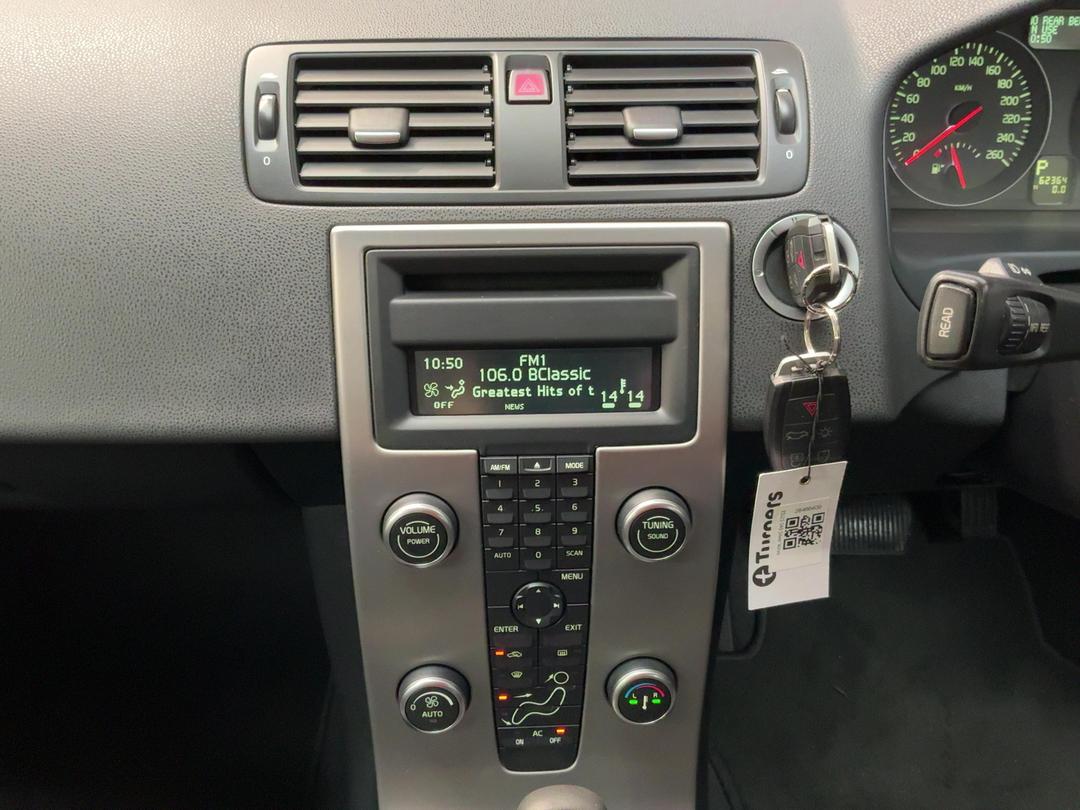 Photo '18' of Volvo S40