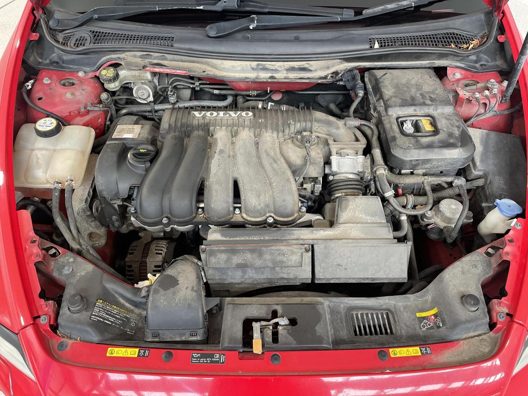 Photo '13' of Volvo V50