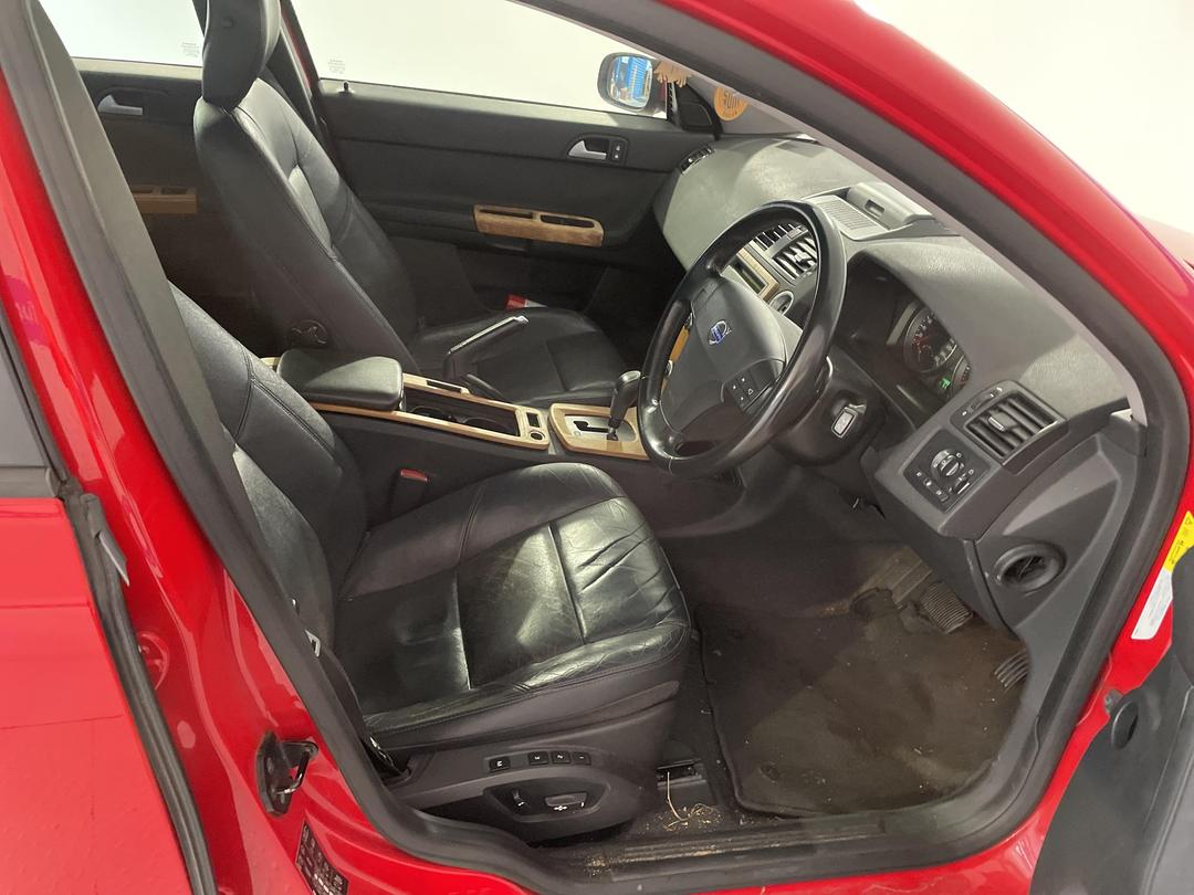 Photo '16' of Volvo V50