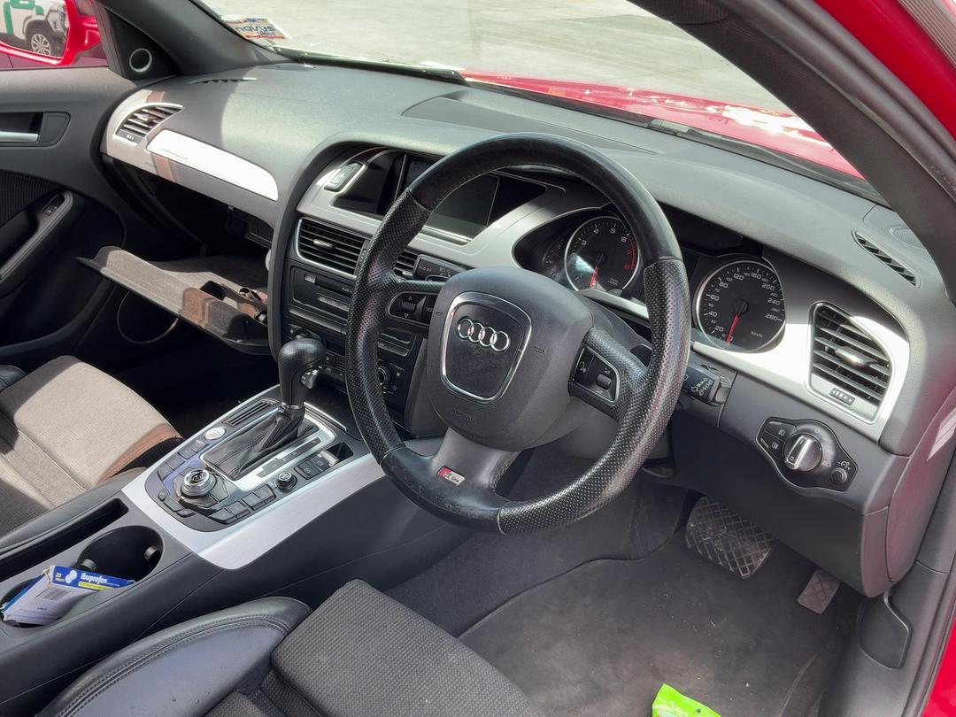 Photo '18' of Audi A4 Photo '18' of Audi A4