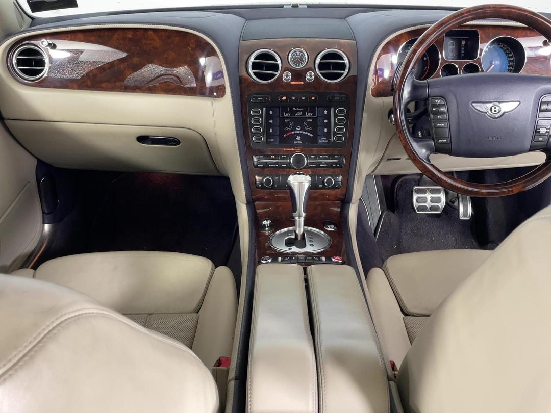 Photo '17' of Bentley Continental