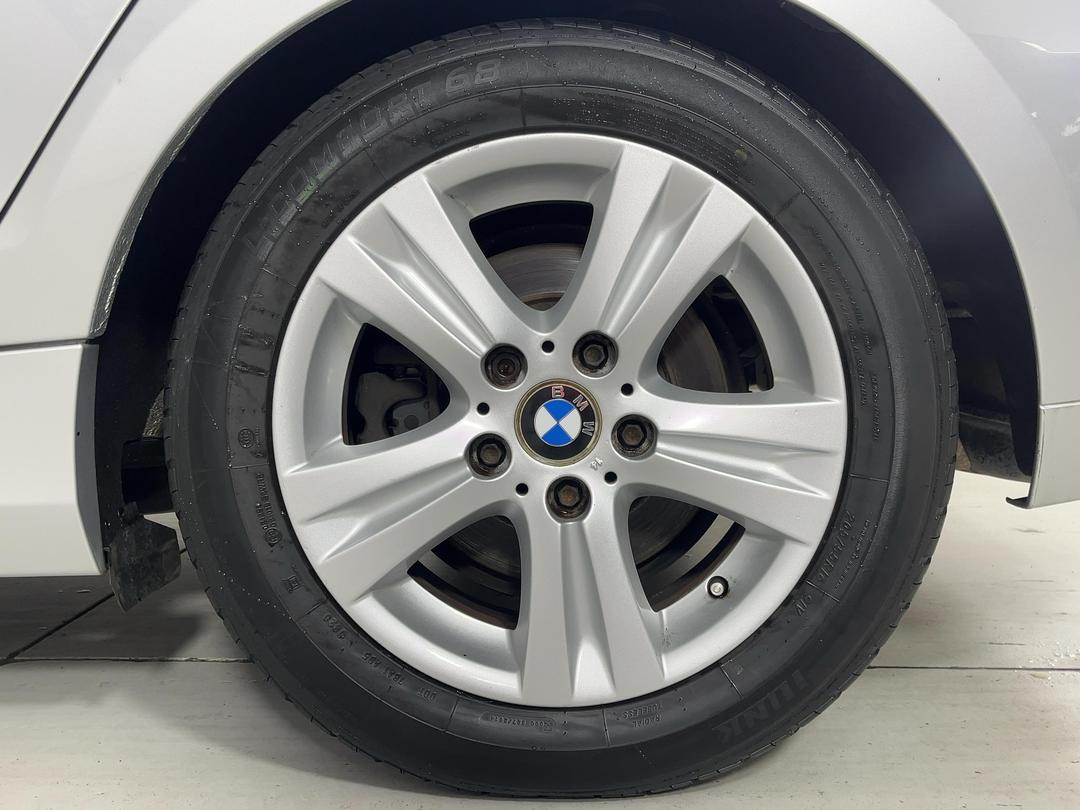 Photo '11' of BMW 1 Series